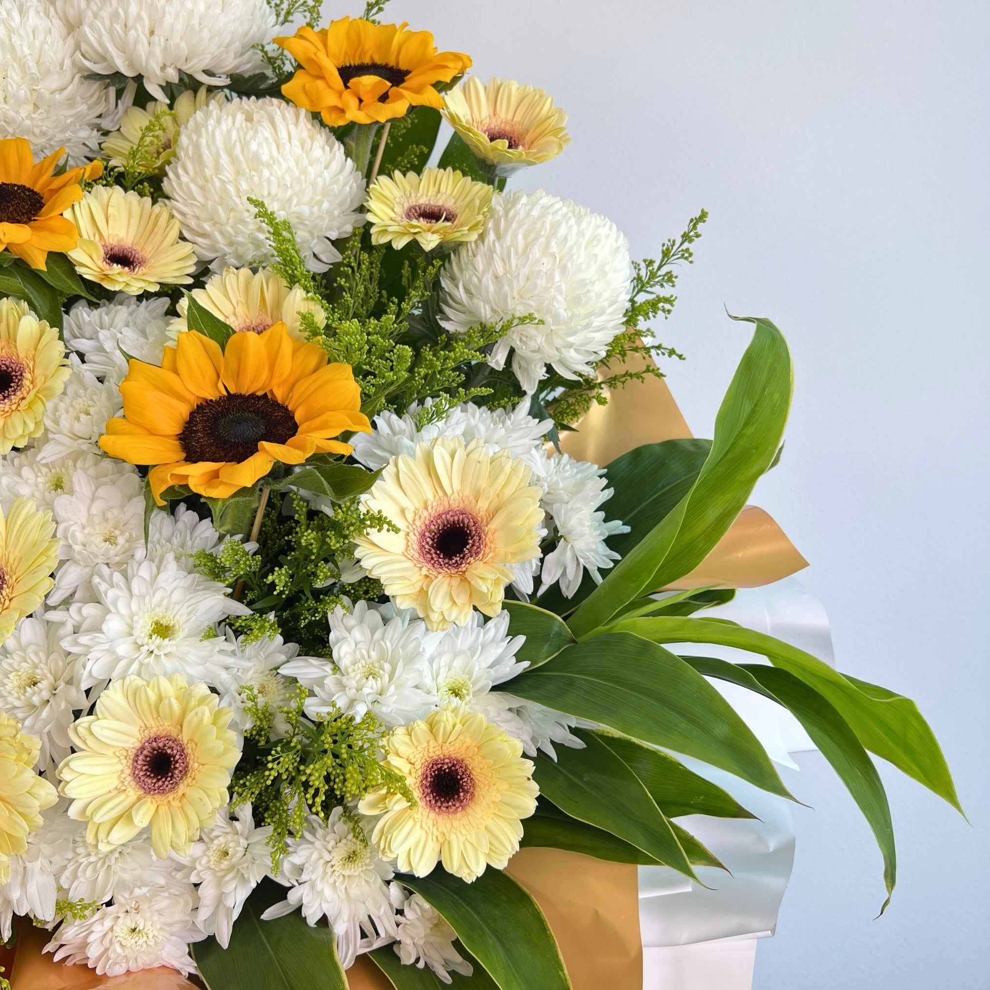 Solari Condolence Flower Stand