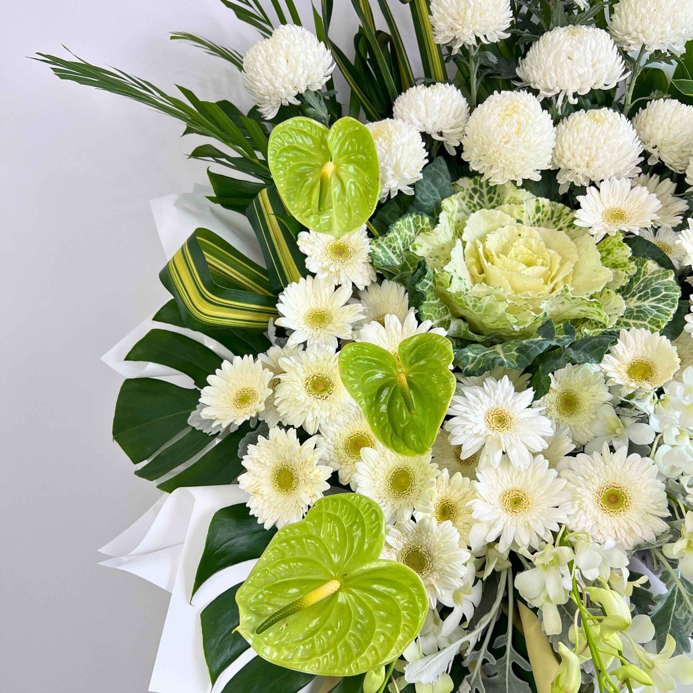 Elaria Condolence Flower Stand