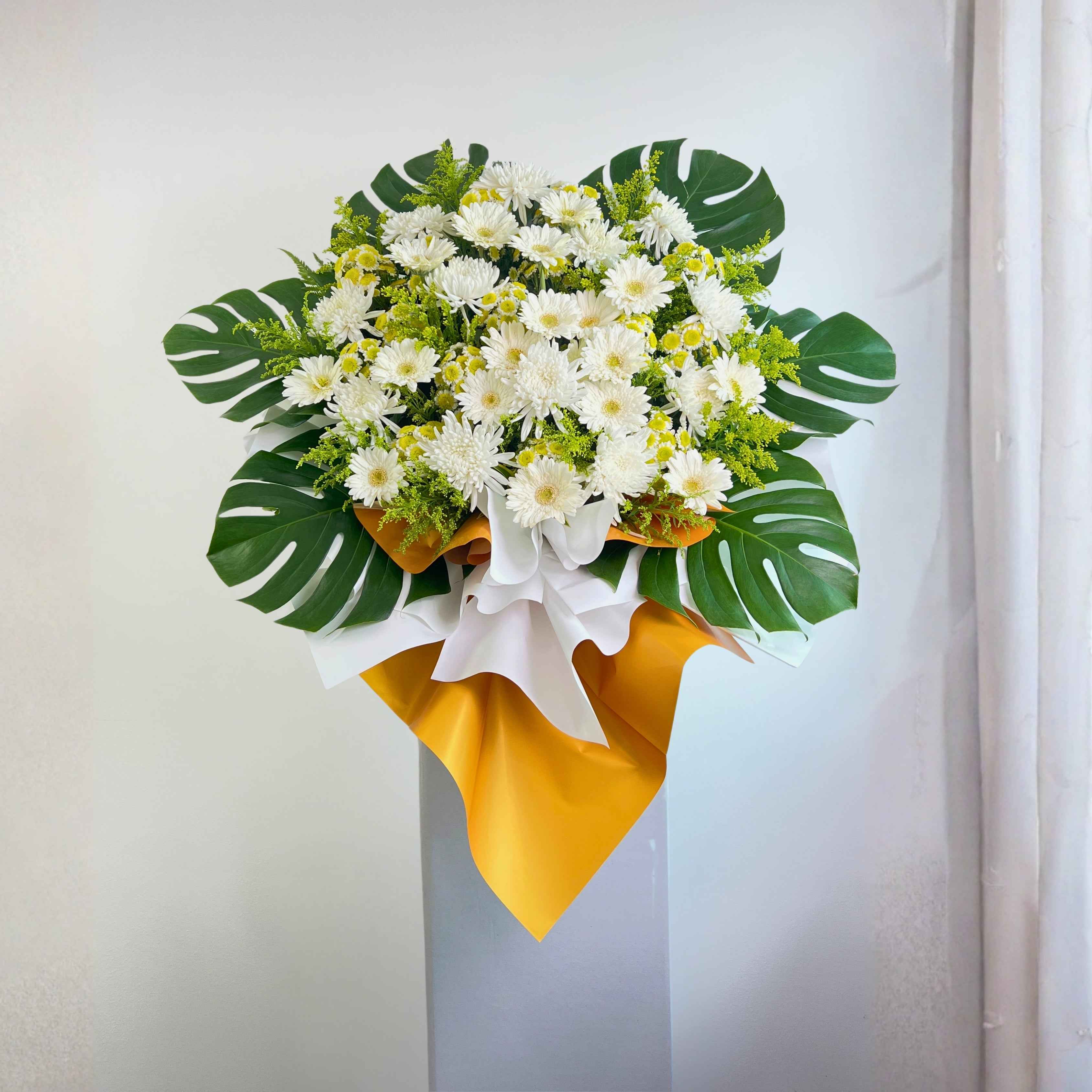 Etheria Condolence Flower Stand